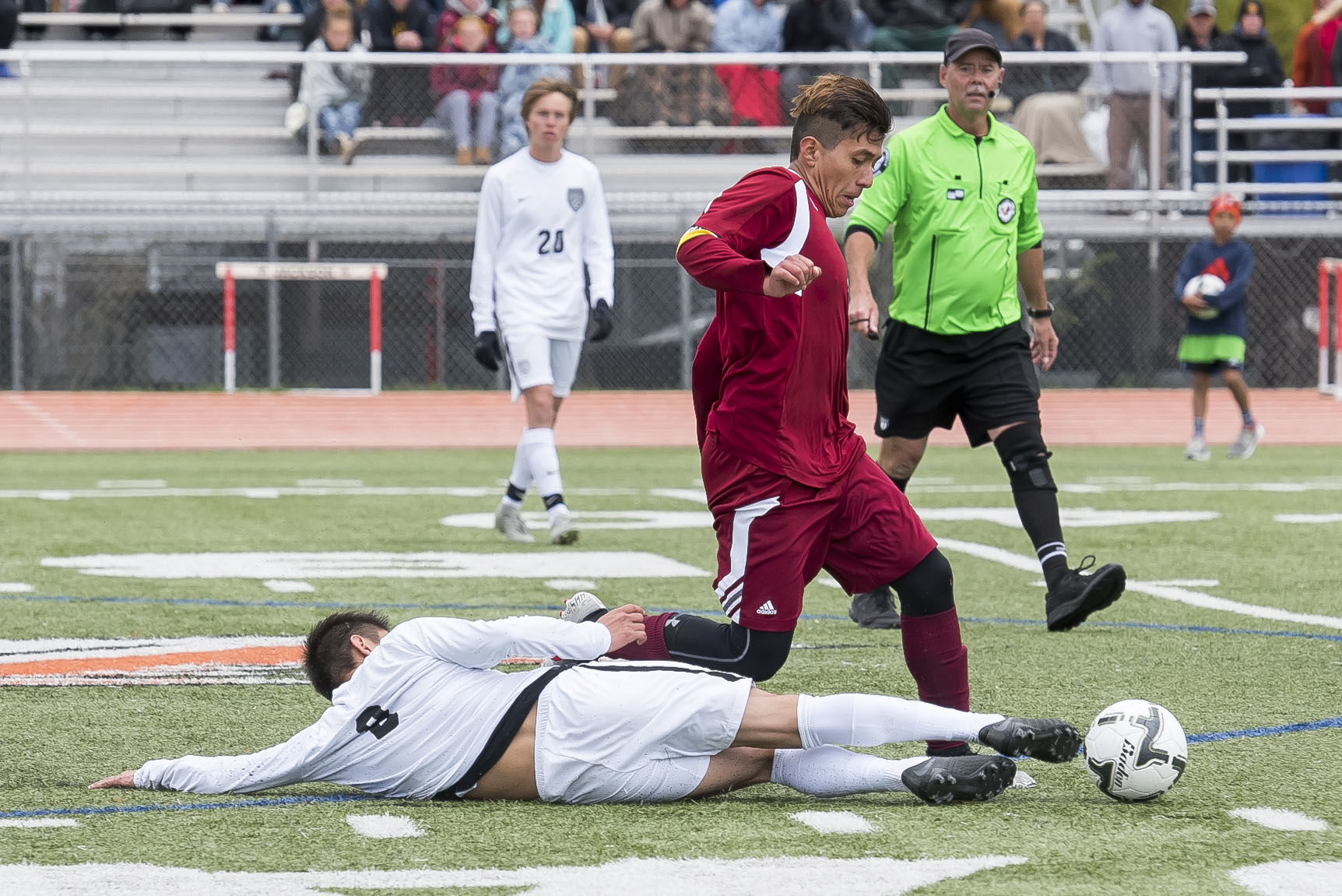 Broncs advance to state soccer championship